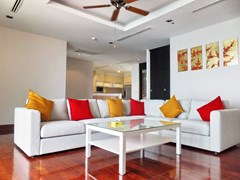 Condominium for rent Ananya Naklua showing the open plan concept 