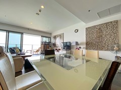 Condominium for rent Northpoint Pattaya showing the dining area 