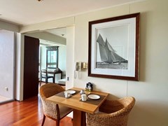 Condominium for rent Northshore Pattaya showing the dining area and additional room
