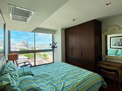 Condominium for rent Northshore Pattaya showing the bedroom with sea view 