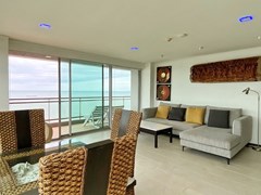 Condominium for rent in Northshore Pattaya Beach showing the dining area and balcony 