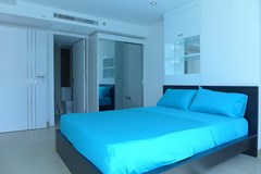 Condominium for rent Pattaya showing the bedroom suite