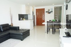 Condominium for rent Wong Amat showing the open plan concept 