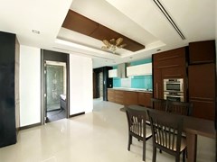 Condominium for Sale Naklua Ananya showing the dining and kitchen areas 