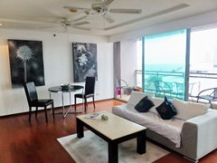 Condominium for sale Northshore Pattaya showing the living and dining areas