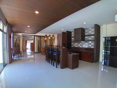 House for rent East Pattaya showing the kitchen area 