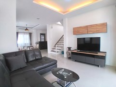 House for rent East Pattaya showing the living area 