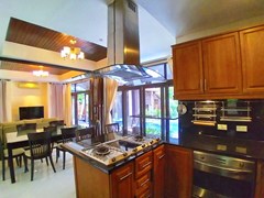 House for rent Mabprachan Pattaya showing the kitchen