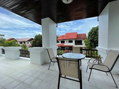 House for rent Pattaya Ban Amphur showing the balcony 