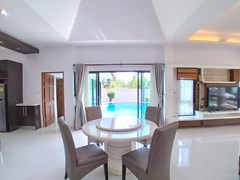 House for sale Pattaya showing the dining area 