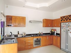 House for sale East Pattaya showing the kitchen