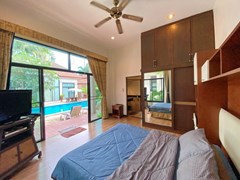 House for sale East Pattaya showing the second bedroom suite 