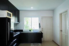 House for sale Jomtien showing the kitchen