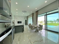 House for sale Mabprachan Pattaya showing the open plan concept 