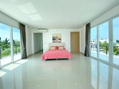 House for sale Na Jomtien showing the fifth bedroom suite 