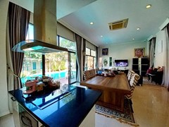 House for sale Pattaya showing the large open plan concept 