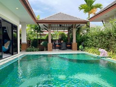 House for Sale Pattaya showing the private pool 