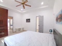 House for sale Pratumnak Pattaya showing the fourth bedroom suite 