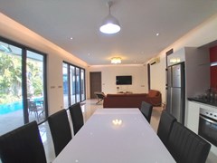 House for sale Mabprachan Pattaya showing the dining arae 