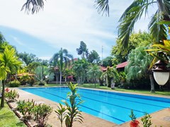 Resort for sale Huay Yai Pattaya showing the private swimming pool