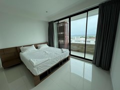 Condo for rent Pattaya Pratumnak showing the master bedroom
