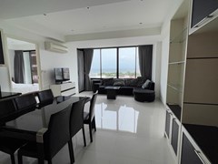 Condo for rent Pattaya Pratumnak showing the open plan living