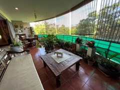 Condo for rent Jomtien showing the balcony