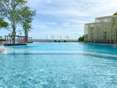 Condo for sale Na Jomtien Pattaya showing the Beach Pool