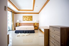 Condominium for rent Pratumnak Pattaya showing the second bedroom 