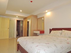Condominium for rent East Pattaya showing the bedroom suite