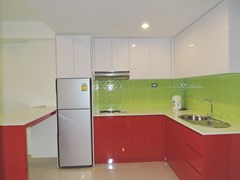 Condominium for rent East Pattaya showing the kitchen
