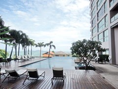 Condominium for rent in Northshore Pattaya showing the pool terraces