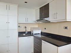 Condominium for rent Pratumnak Pattaya showing the kitchen 