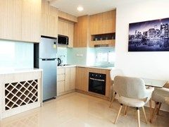 Condominium for rent Pattaya showing the kitchen 