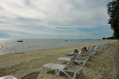 Condominium for rent Wong Amat showing the private beach