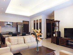 Condominium for sale Jomtien showing the open plan concept 