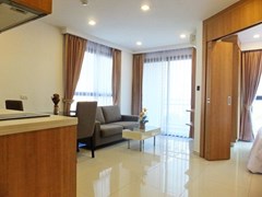 Condominium for sale Pratumnak Hill Pattaya showing the open plan concept 