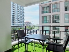 Condominium for sale Pratumnak Hill Pattaya showing the balcony