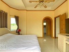 House for rent East Pattaya showing the master bedroom suite 