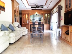 House for Rent East Pattaya showing the open plan living area 