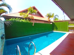 House for rent East Pattaya showing the private pool 