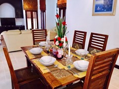 House for rent Mabprachan Pattaya showing the dining area 