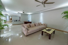 House for rent Pattaya showing the main living room