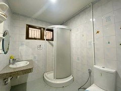 House for rent Pattaya showing the second bathroom