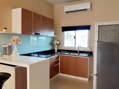 House for sale Huay Yai Pattaya showing the kitchen and breakfast bar 