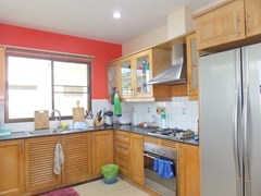 House for Sale Mabprachan Pattaya showing the kitchen