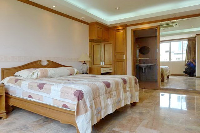 Condominium For rent Central Pattaya showing the bedroom suite Condominium For rent Central Pattaya showing the bedroom suite