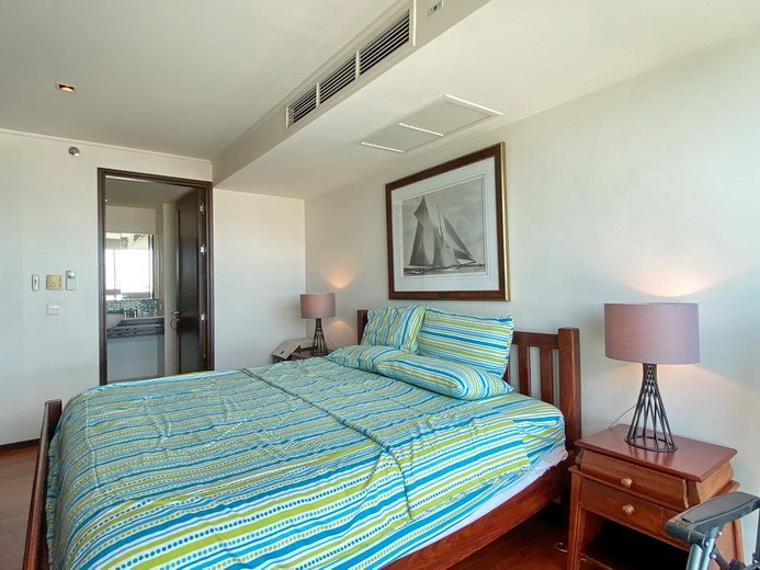 Condominium for rent Northshore Pattaya showing the bedroom suite 