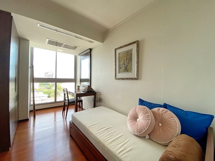 Condominium for rent Northshore Pattaya showing the possible guest room or Office
