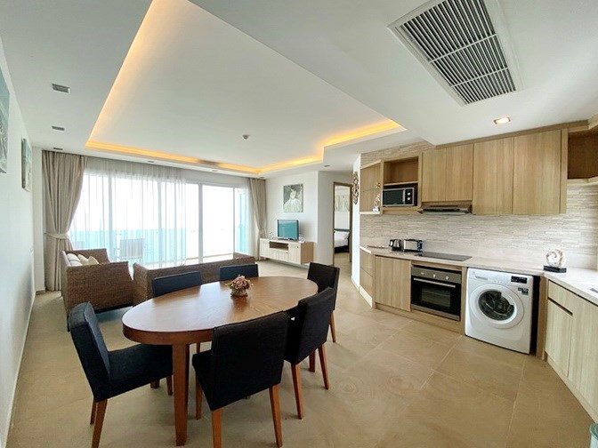 Condominium for rent Pattaya showing the open plan concept 